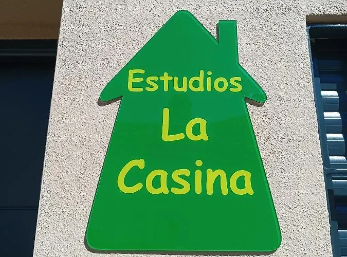 Estudios La Casina Апартаменты Касерес